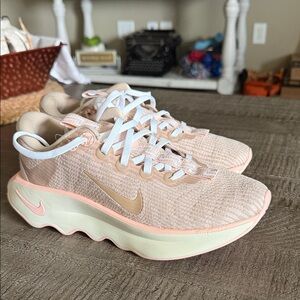 Motiva Walking Shoe (Women)
Nike
Women NEW